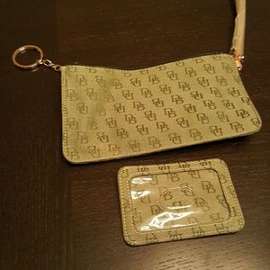 Brand new Dooney and Bourke Change Purse